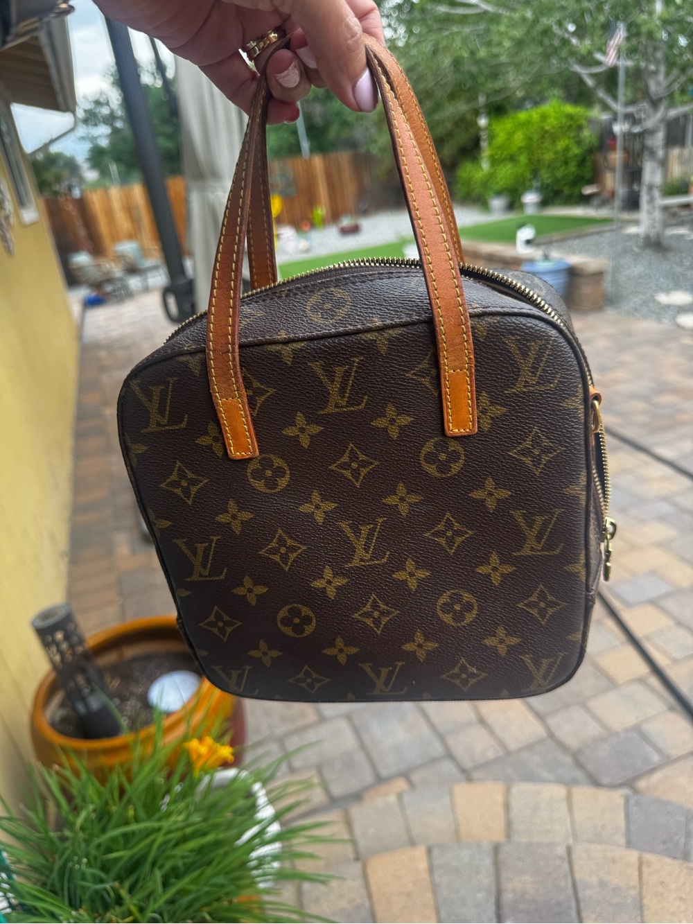 Louis Vuitton Spontini